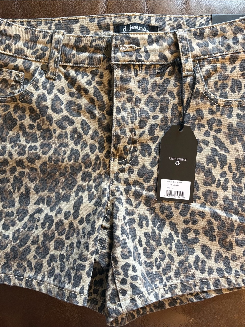 d. jeans Leopard Print Denim Shorts in Brown and Black